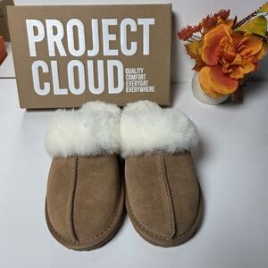 Project Cloud Women's Tan Suede Mules with White Fur